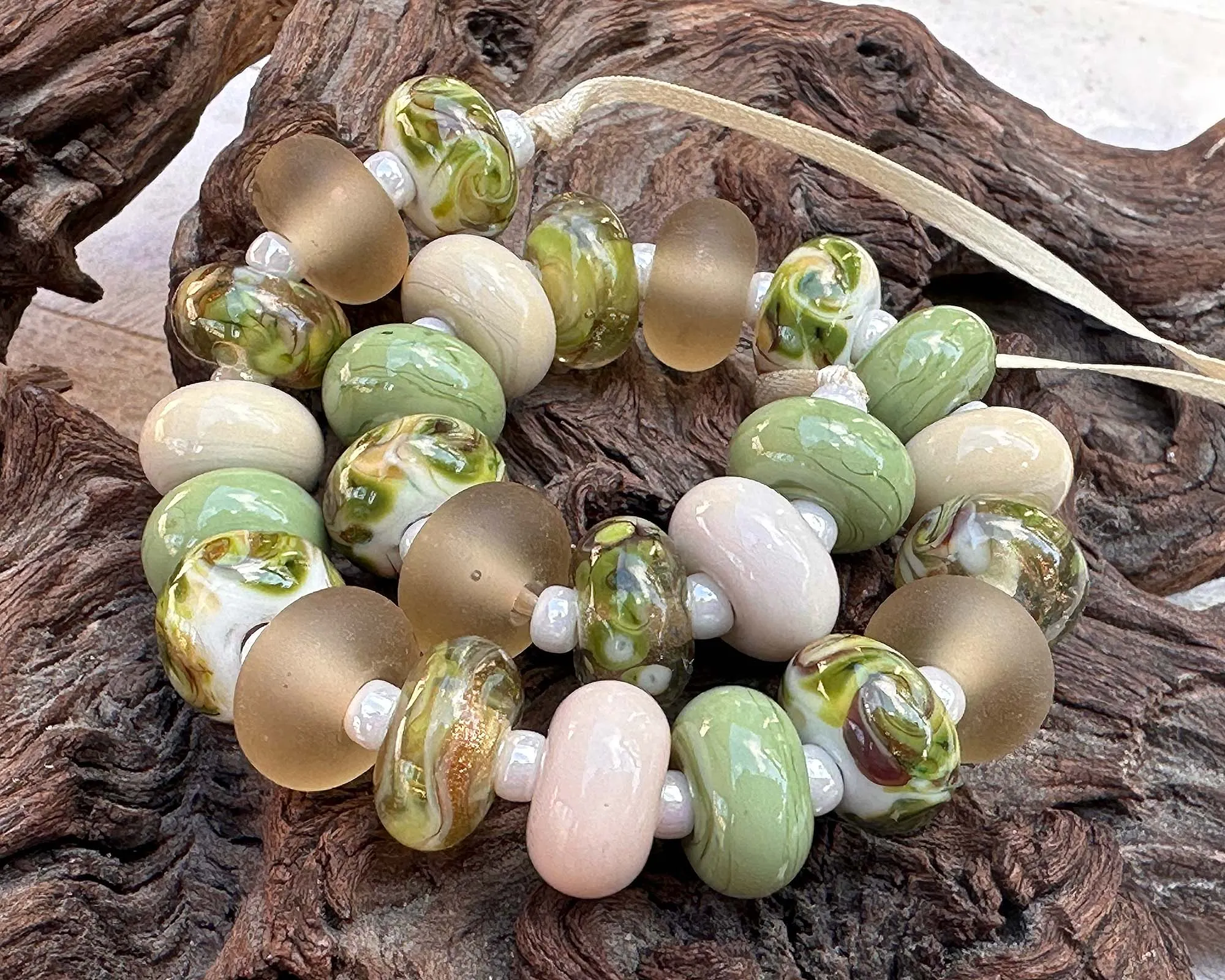25 Mossy Oak Green Lampwork Beads Set SRA